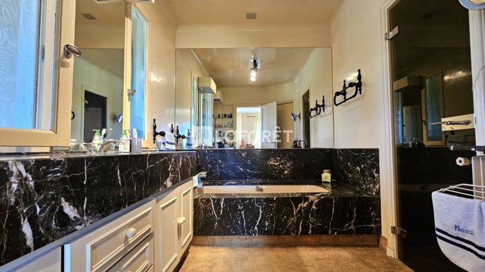 Image No.11-4 Bed House for sale