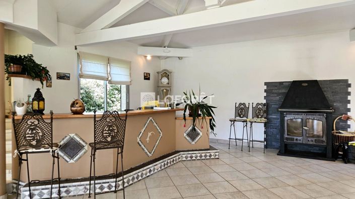 Image No.12-4 Bed House for sale