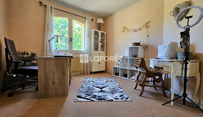 Image No.7-4 Bed House for sale