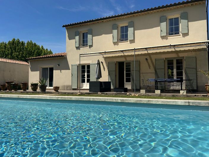 Image No.1-4 Bed House for sale