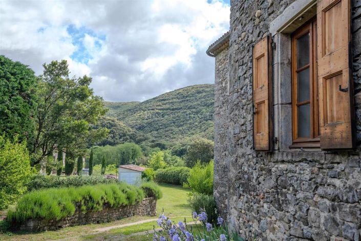 Image No.10-6 Bed House for sale