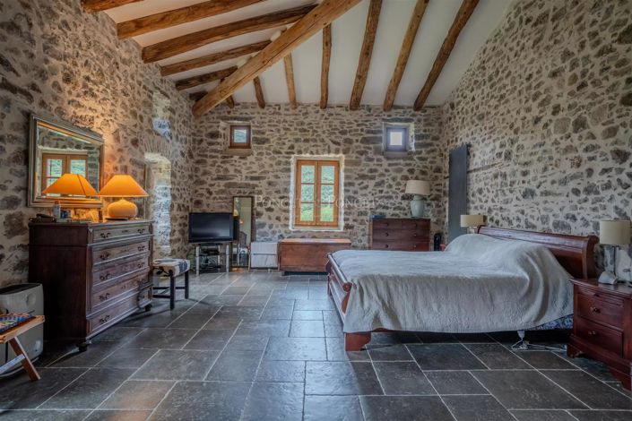 Image No.13-6 Bed House for sale