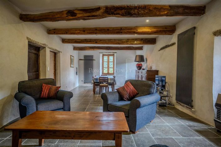 Image No.8-6 Bed House for sale