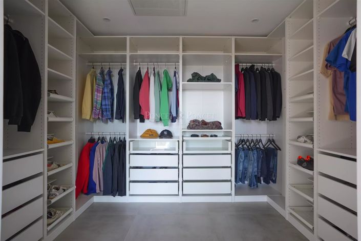 Image No.16-4 Bed House for sale