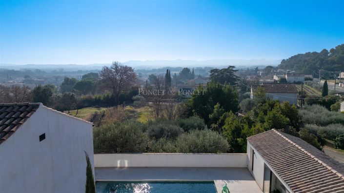 Image No.3-4 Bed House for sale