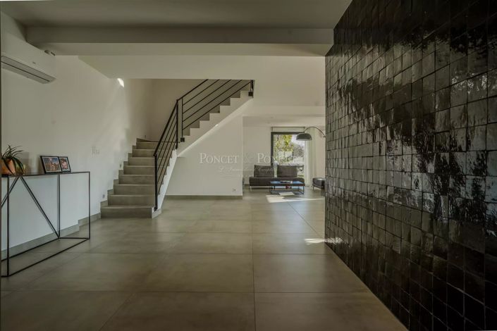 Image No.5-4 Bed House for sale