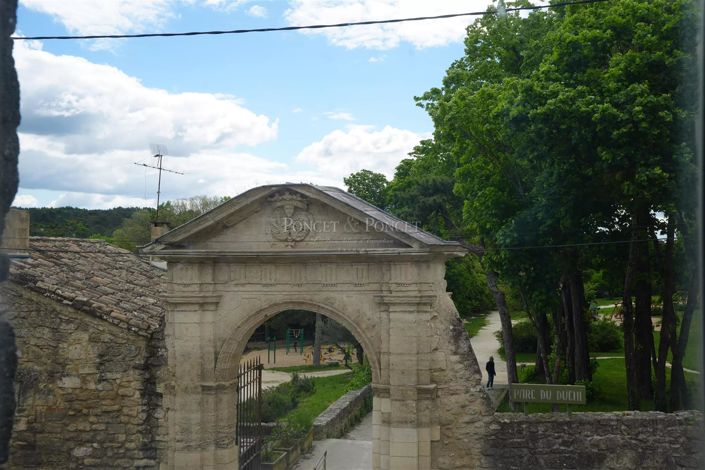 Image No.25-6 Bed House for sale