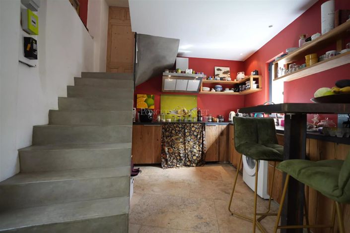 Image No.28-6 Bed House for sale