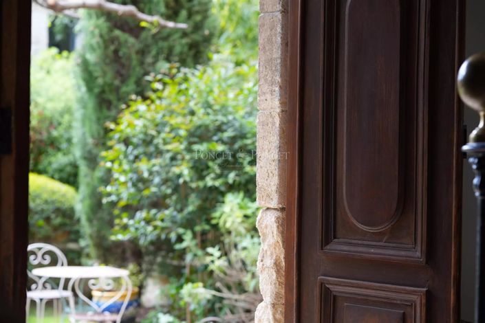 Image No.7-6 Bed House for sale