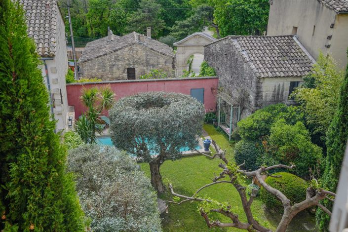 Image No.9-6 Bed House for sale