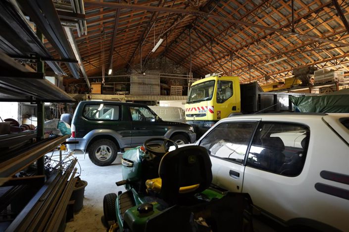 Image No.19-6 Bed House for sale