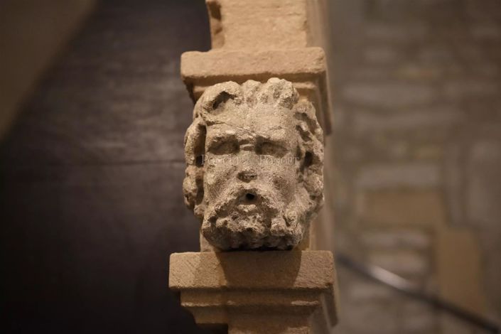 Image No.3-6 Bed House for sale