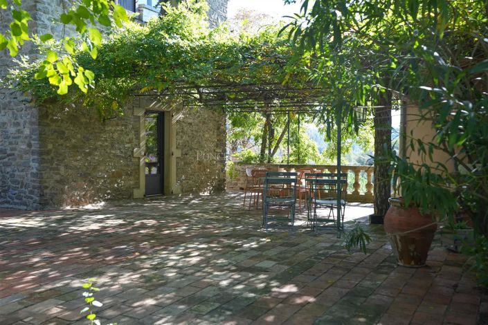 Image No.17-11 Bed House for sale