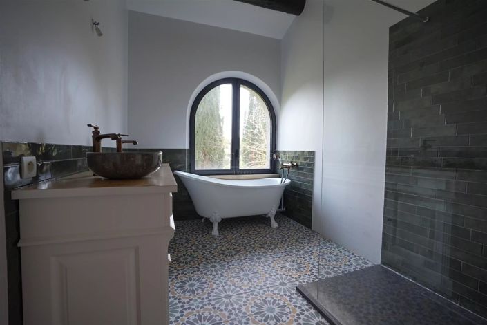 Image No.22-11 Bed House for sale