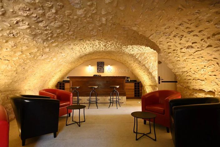 Image No.13-8 Bed House for sale