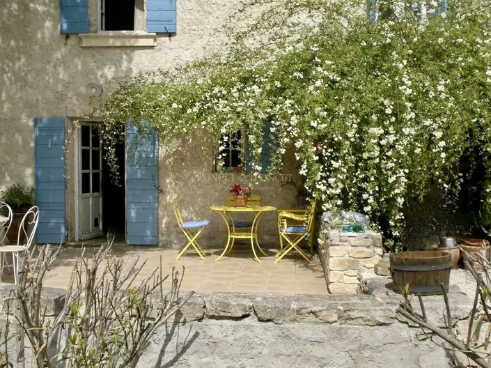 Image No.6-8 Bed House for sale