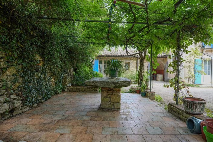 Image No.3-4 Bed House for sale