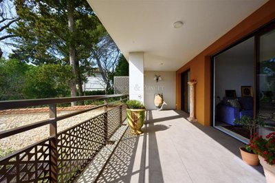 1 - Nîmes, Apartment