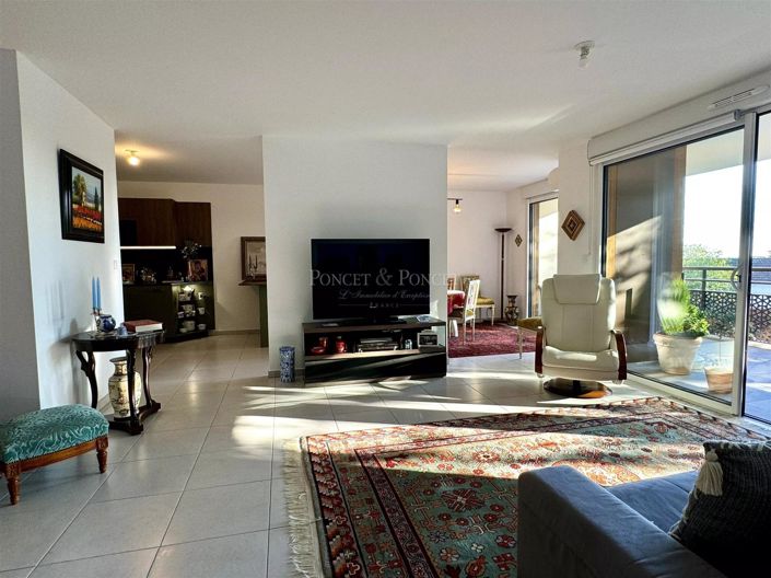 Image No.8-3 Bed Apartment for sale