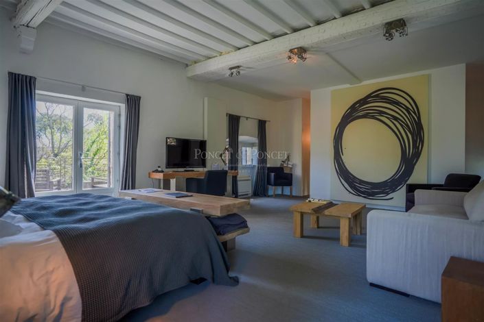 Image No.18-12 Bed House for sale