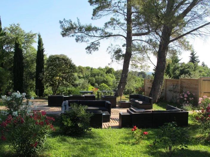 Image No.6-12 Bed House for sale