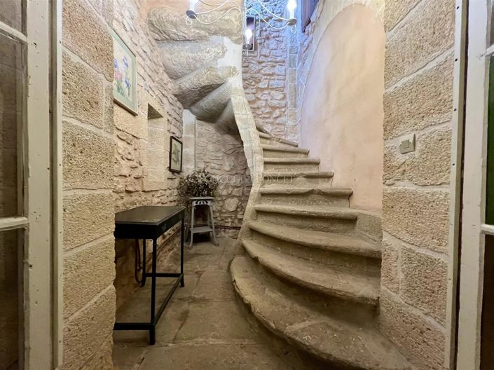 Image No.3-5 Bed House for sale