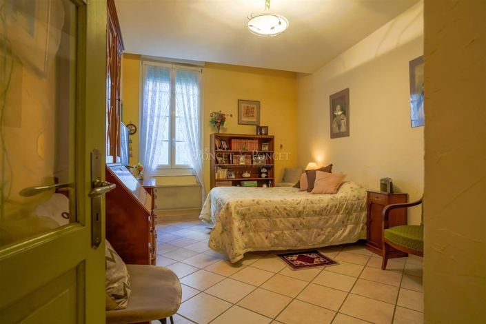 Image No.12-4 Bed House for sale