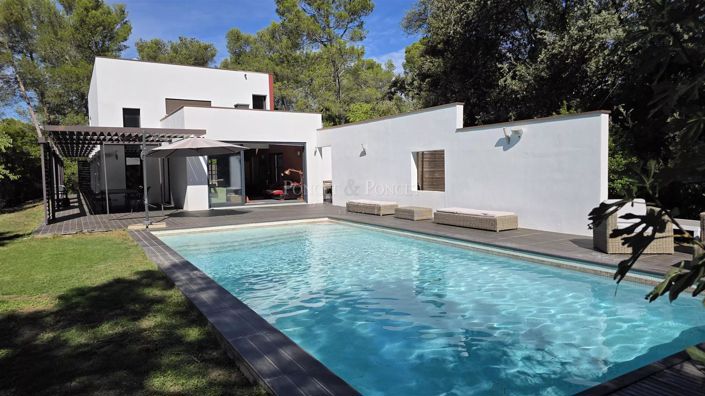 Image No.1-7 Bed House for sale