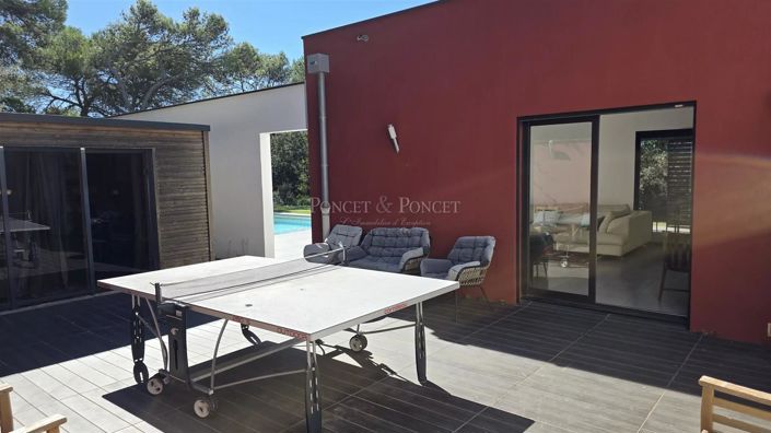 Image No.18-7 Bed House for sale