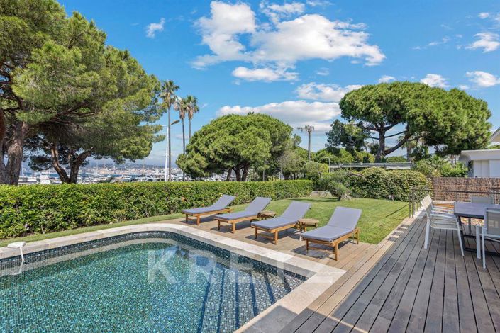 Image No.2-5 Bed House for sale