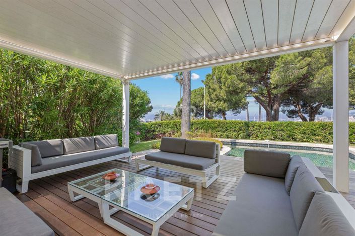 Image No.3-5 Bed House for sale