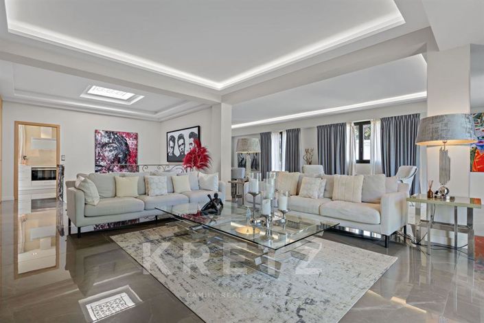 Image No.4-5 Bed House for sale