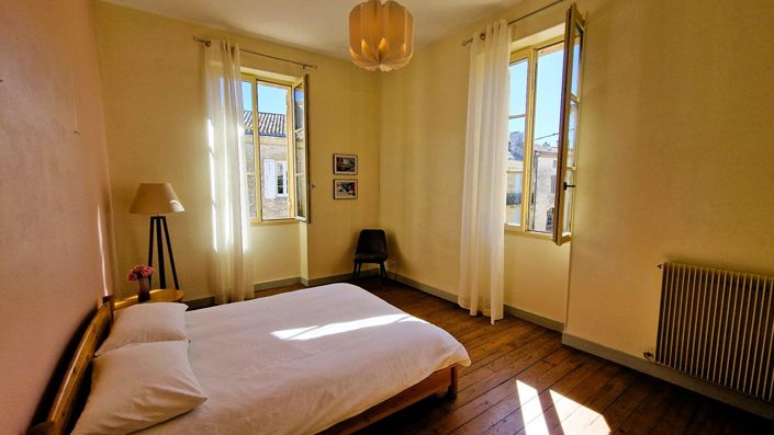 Image No.7-5 Bed House for sale