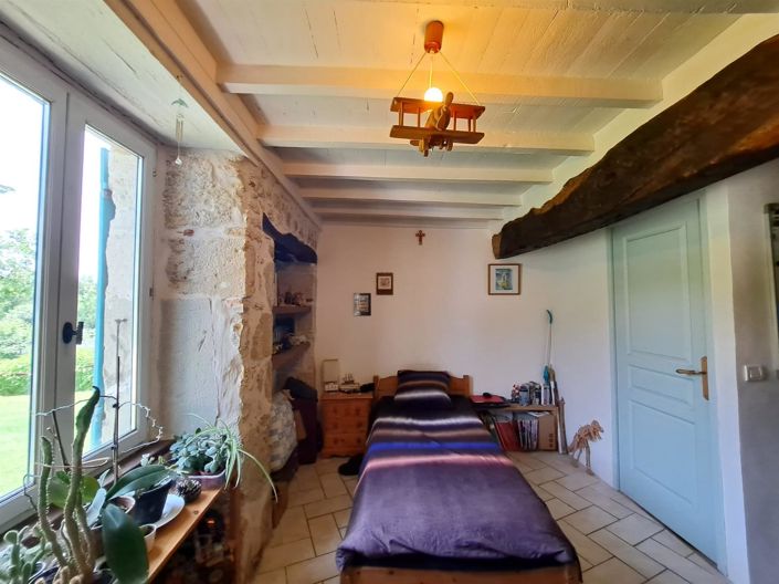 Image No.13-11 Bed House for sale