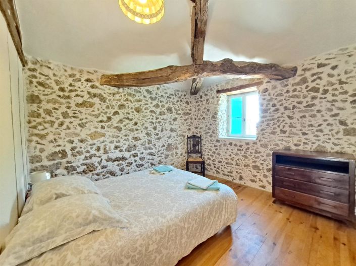 Image No.23-11 Bed House for sale