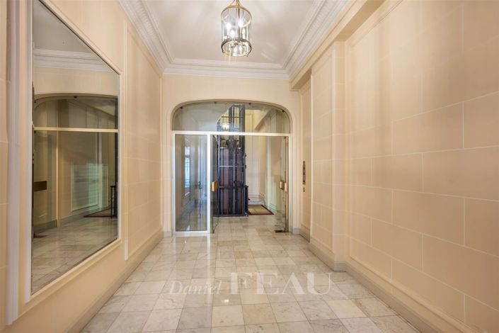 Image No.9-3 Bed Apartment for sale