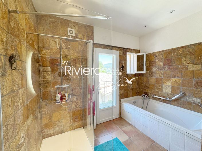 Image No.12-7 Bed House for sale