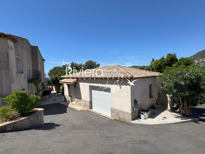 Image No.19-7 Bed House for sale