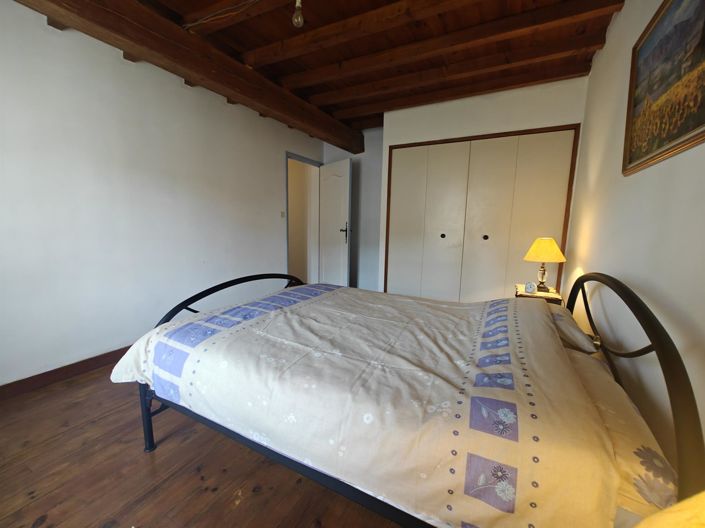 Image No.11-6 Bed House for sale