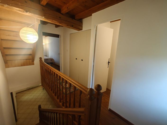 Image No.18-6 Bed House for sale