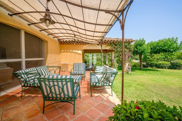 Image No.12-6 Bed House for sale