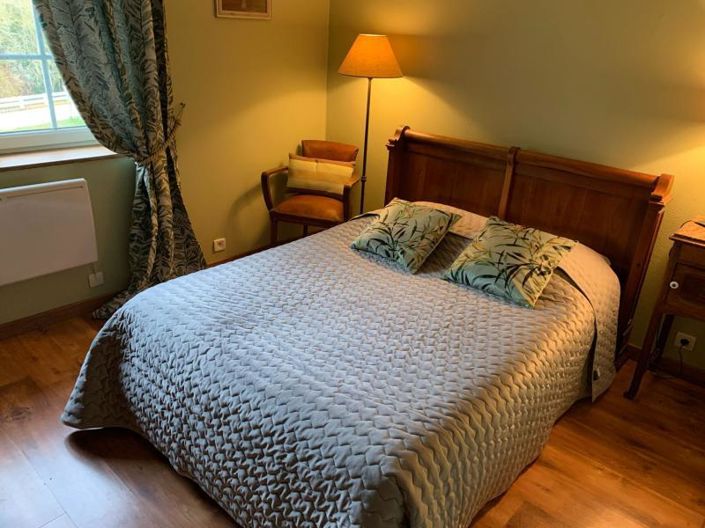 Image No.10-5 Bed House for sale