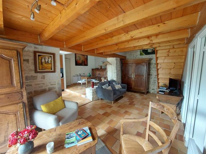 Image No.2-5 Bed House for sale