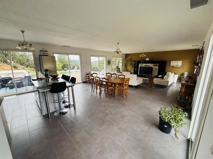 Image No.3-3 Bed House for sale