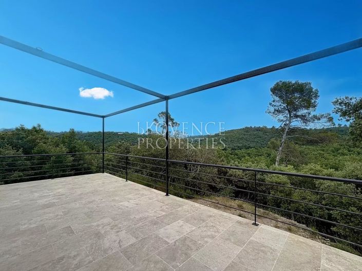 Image No.3-4 Bed House for sale