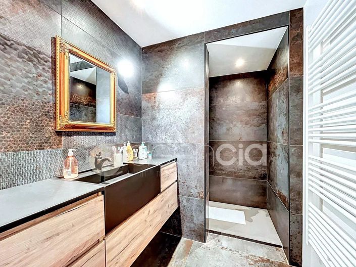 Image No.12-4 Bed House for sale