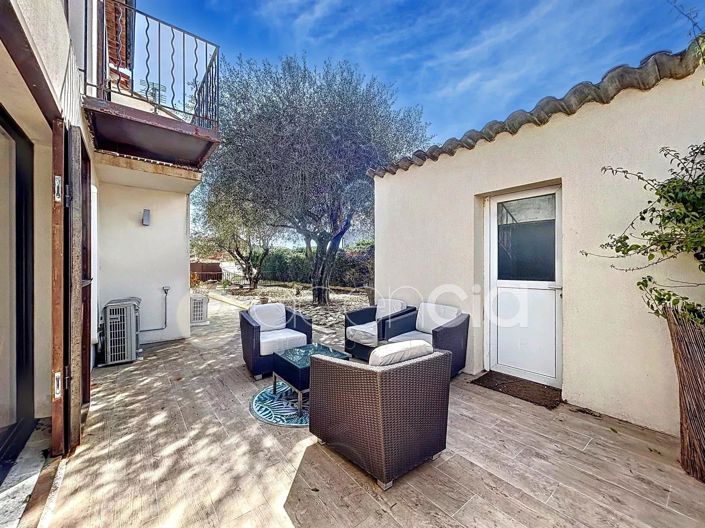 Image No.15-4 Bed House for sale