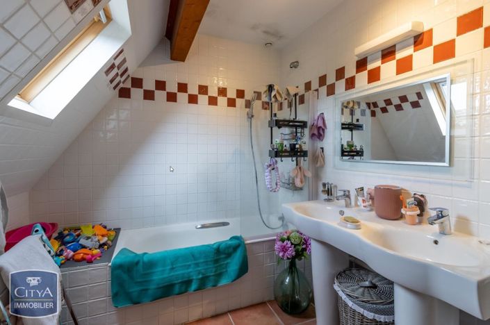 Image No.17-3 Bed House for sale