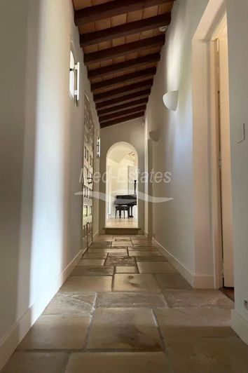 Image No.16-13 Bed House for sale