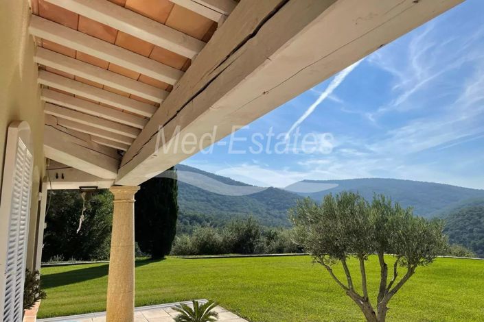 Image No.6-13 Bed House for sale